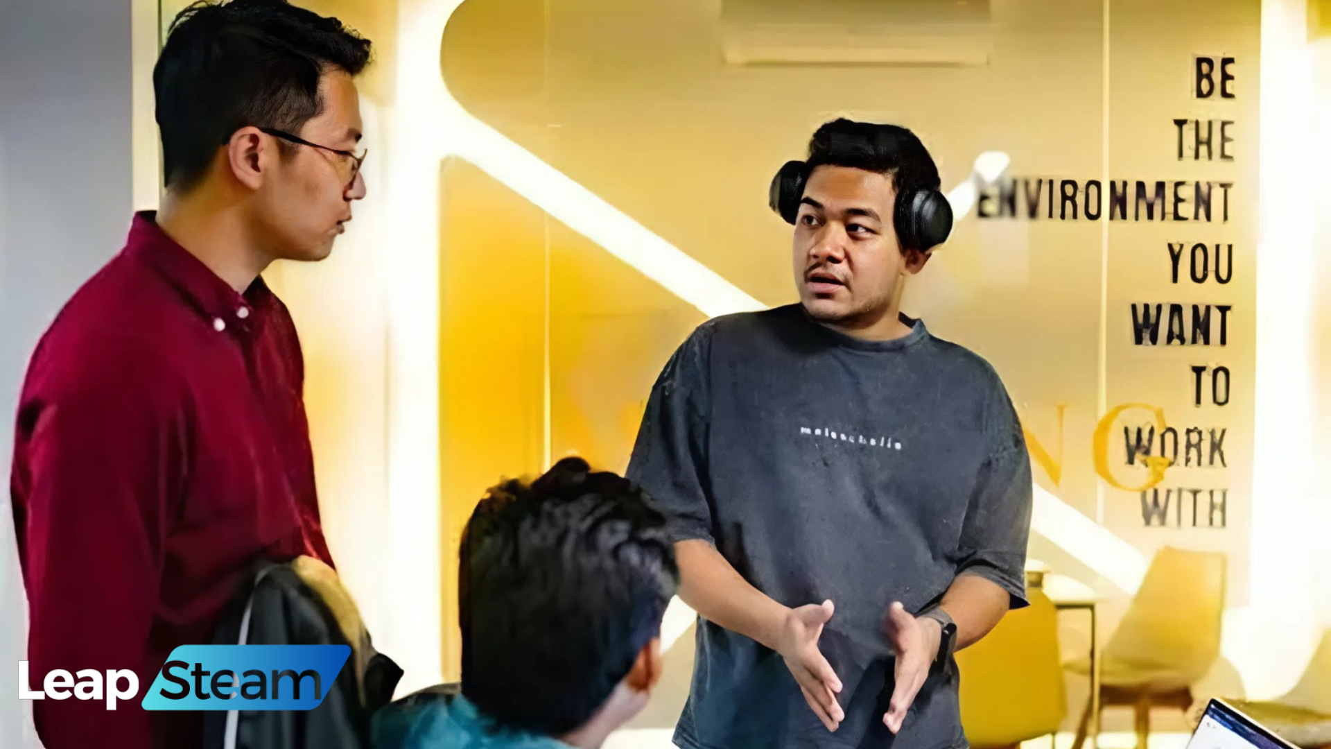 The Human Advantage in Deciphering High Stakes Social Context