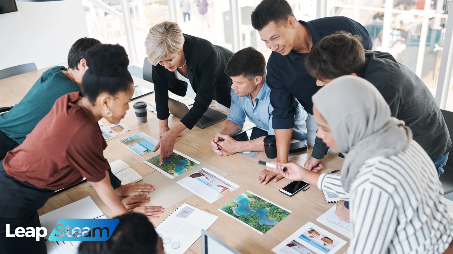 Why Human Empathy is the Heart of Luxury E-commerce CX