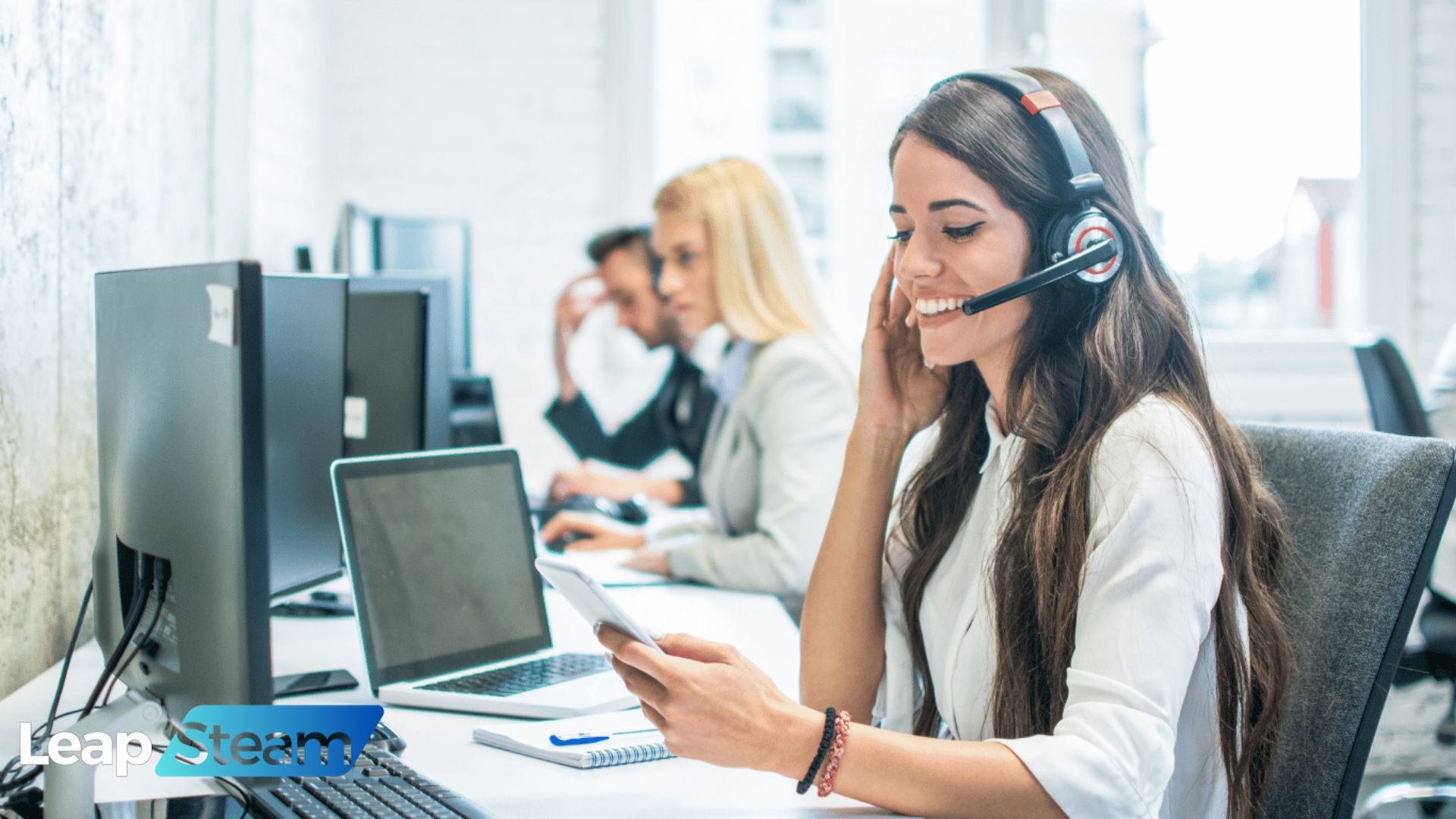 Why Growing Businesses Outsource Customer Service and Operations